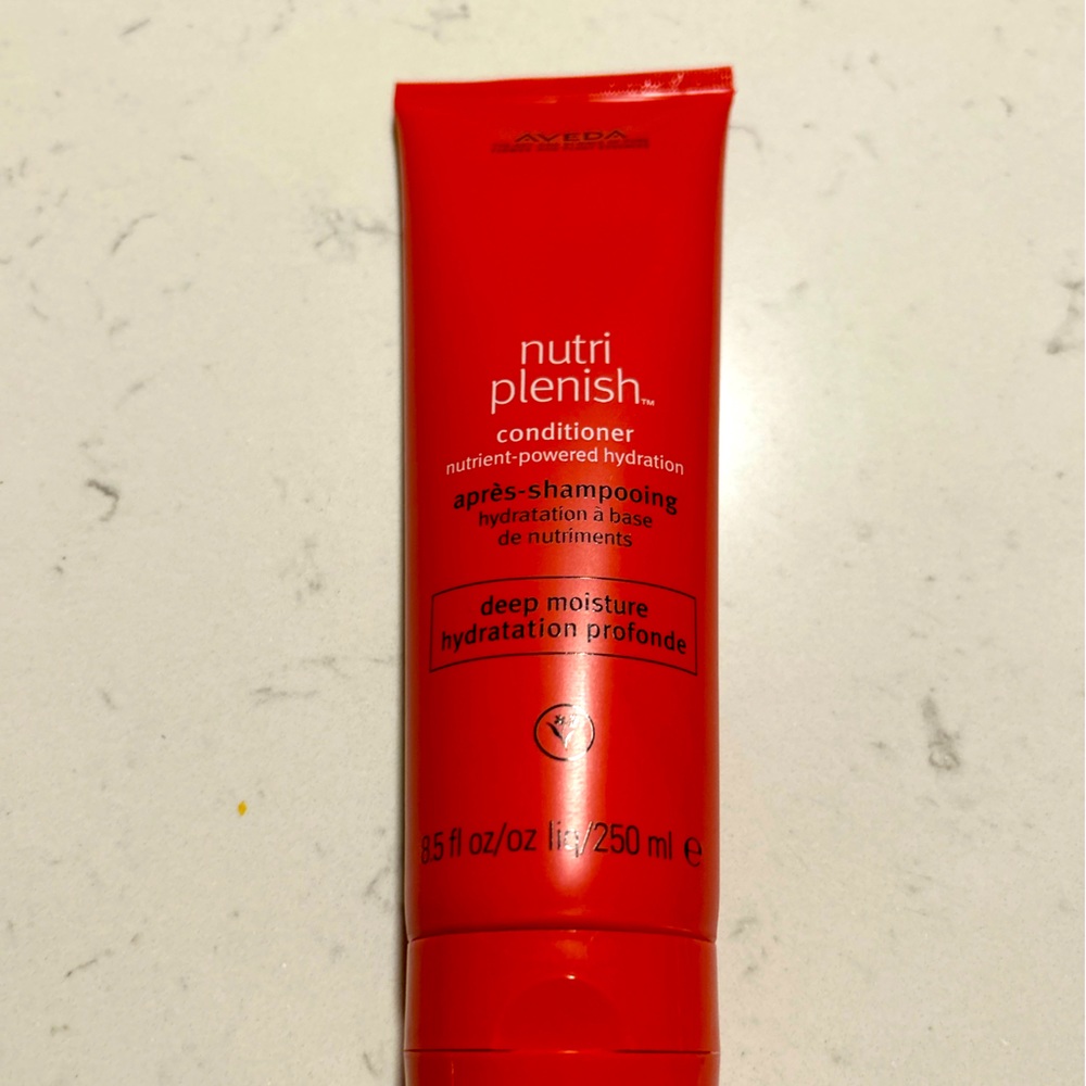 AVEDA Nutri Plenish
